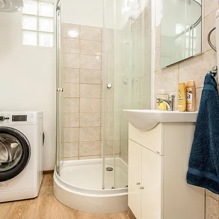 Апартаменты Riverside No1 *